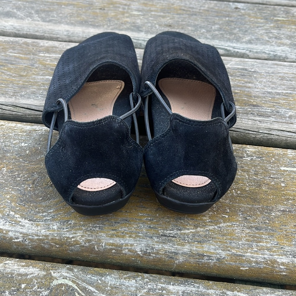 EARTH Alder Abra Sandals Flats Size 6 - Picture 3 of 7